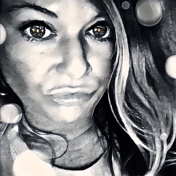 Meet your Posher, Tina - Picture 12 of 16